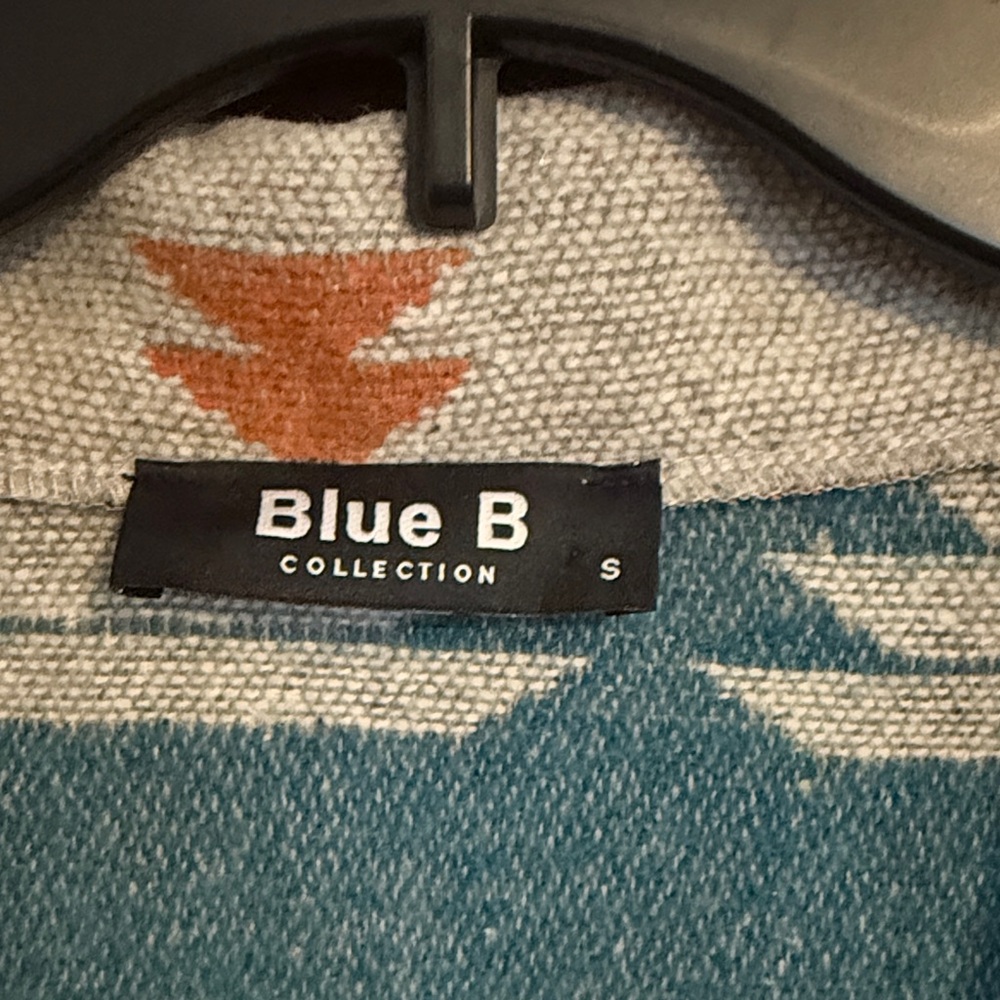 Southwestern Patterned Shacket - Picture 2 of 4